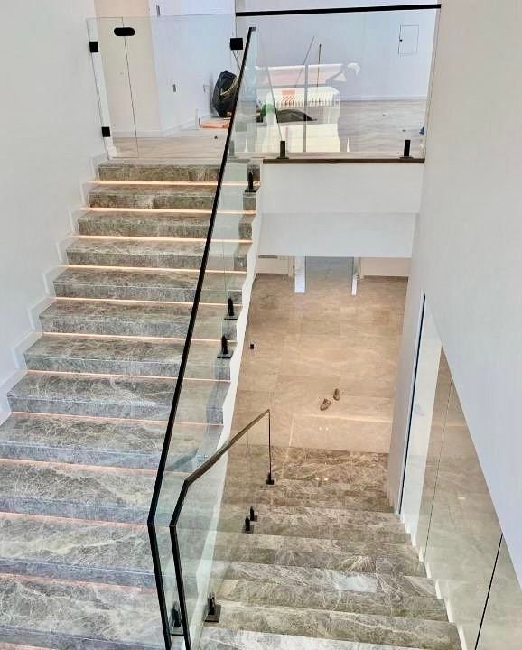 Aluminium Balcony & Railing 18