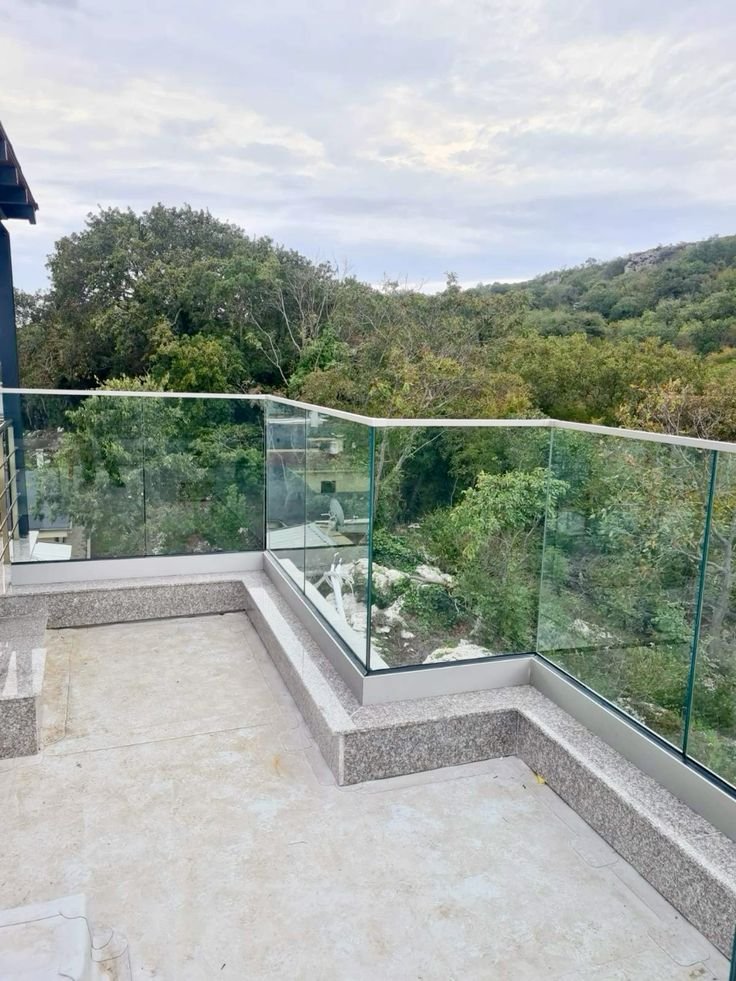 Aluminium Balcony & Railing 6