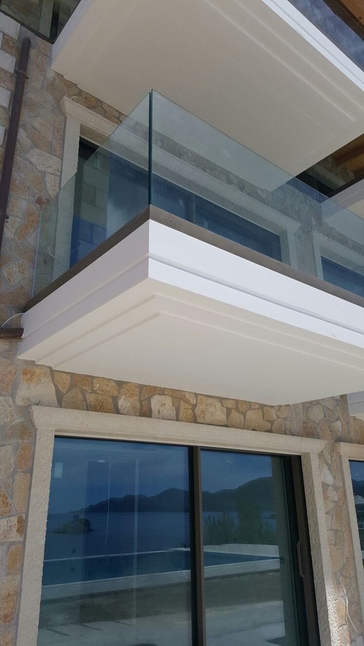 Aluminium Balcony & Railing 8